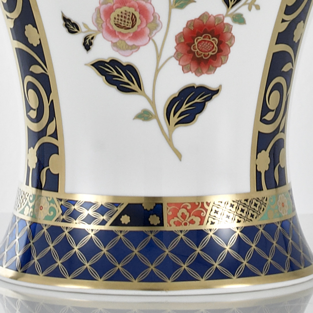 Hand Gilded Cermics Floral Vase